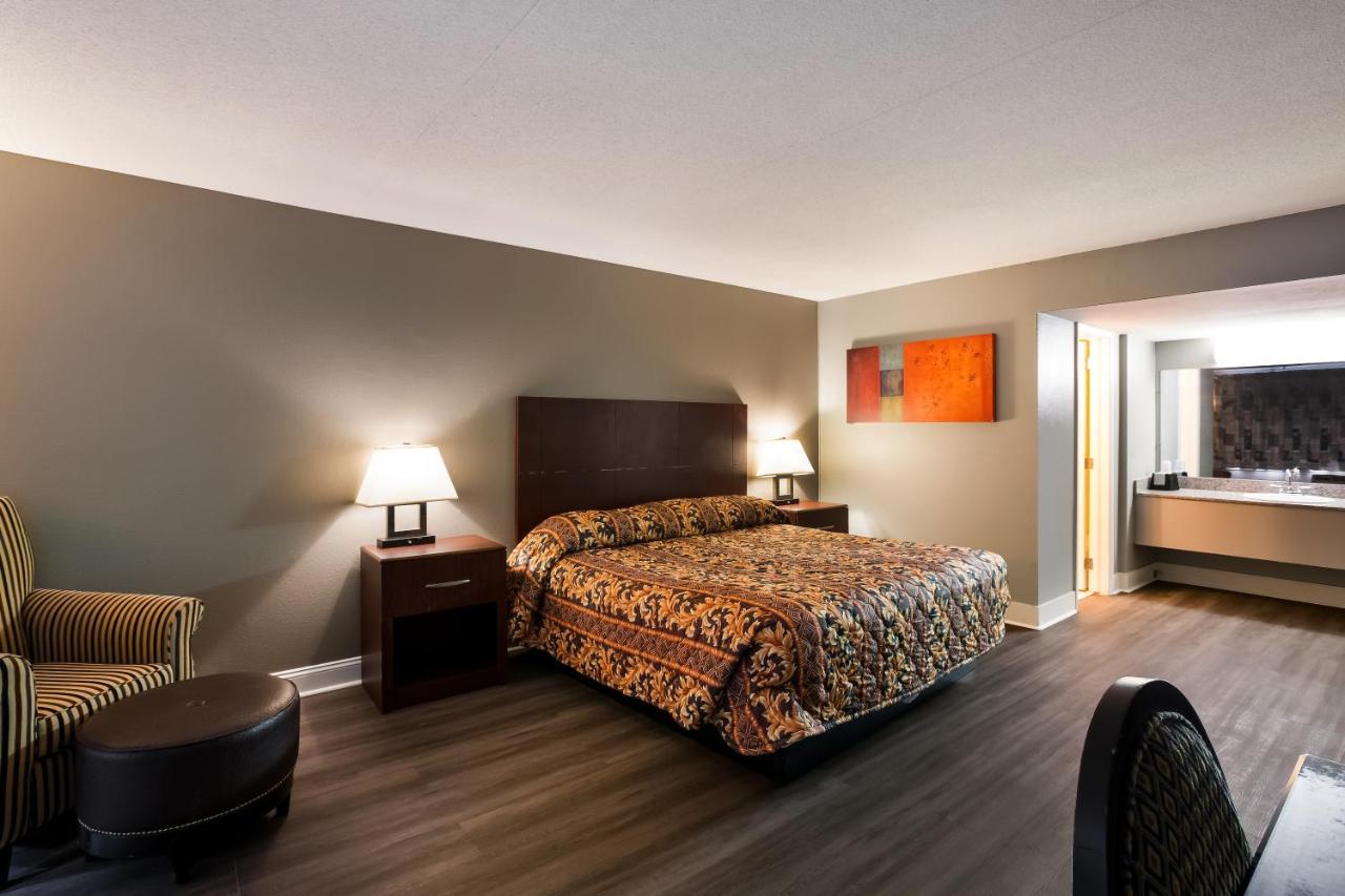 Knights Inn Fayetteville - Fort Bragg Bagian luar foto