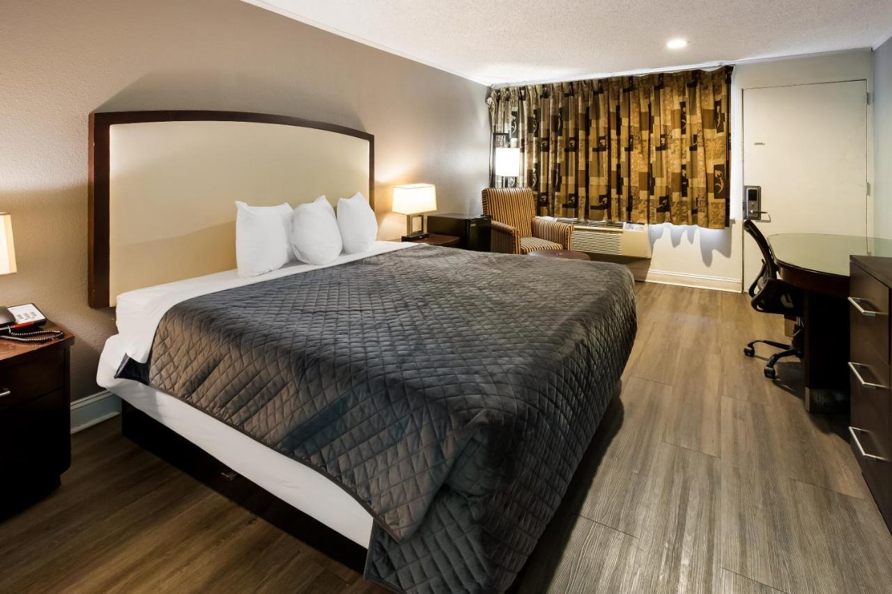 Knights Inn Fayetteville - Fort Bragg Bagian luar foto