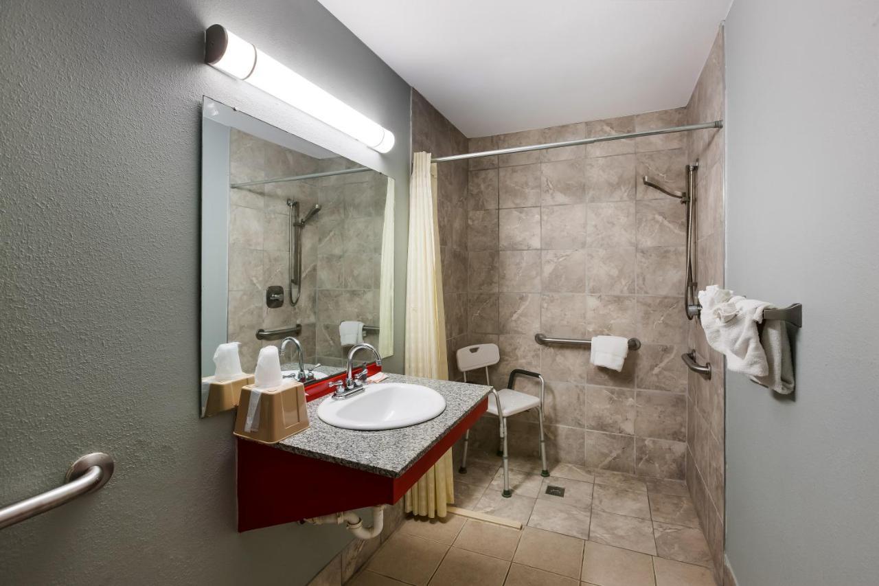 Knights Inn Fayetteville - Fort Bragg Bagian luar foto