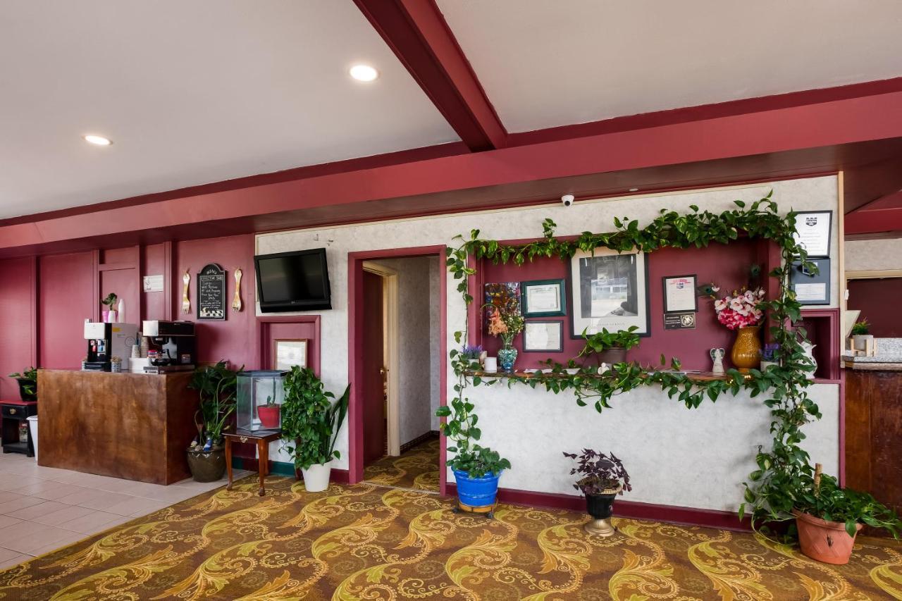 Knights Inn Fayetteville - Fort Bragg Bagian luar foto